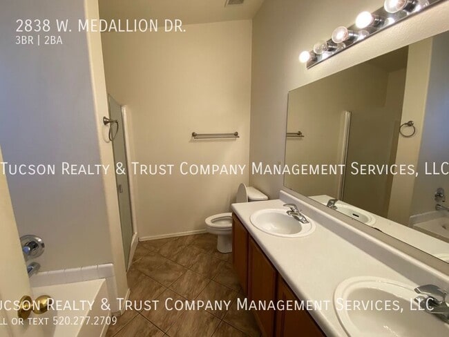 Building Photo - 2838 W Medallion Dr