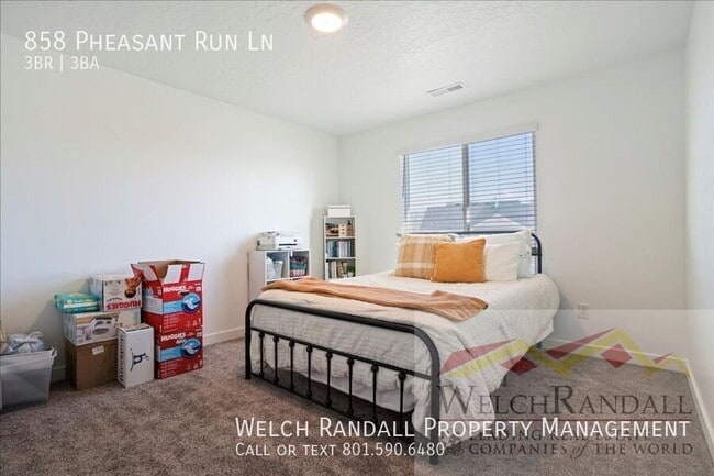 Building Photo - 858 Pheasant Run Ln