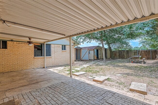 Building Photo - 3527 Acorn Springs Ln