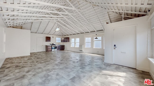 Building Photo - 2221 Neilson Way