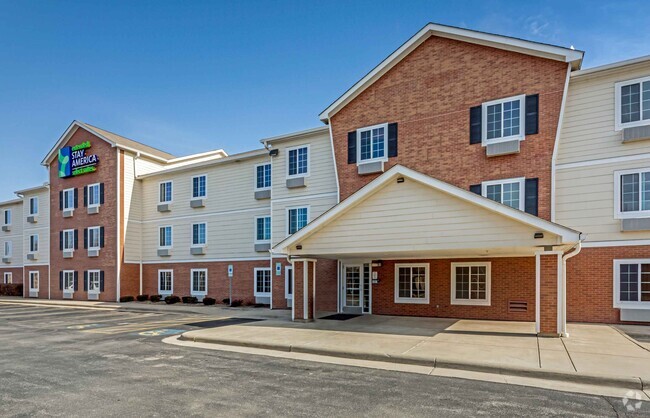 Building Photo - Extended Stay America Select Suites Cleveland