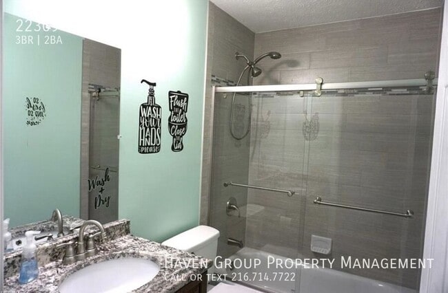 Building Photo - 22309 Rock Creek Cir