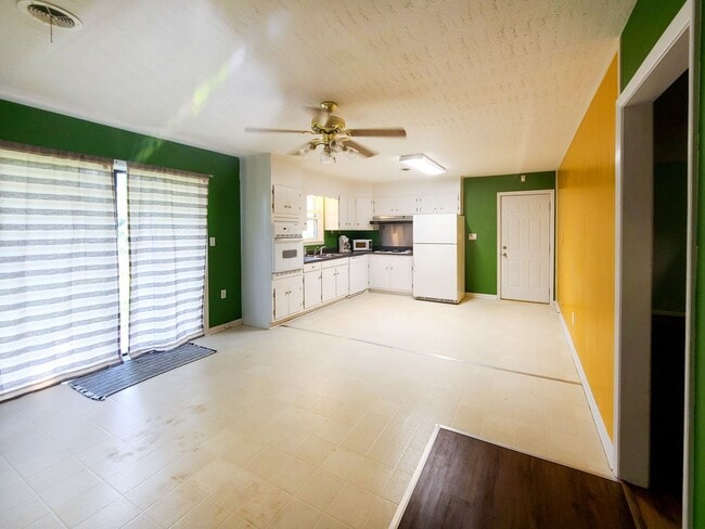 Building Photo - Coming in March! Rent Ready! National Hills Ranch Move in Ready!