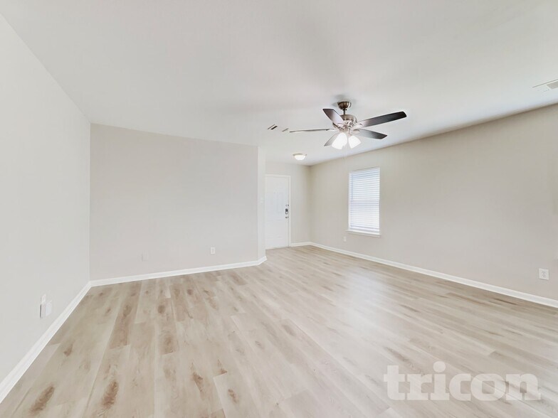 Building Photo - 7711 Cypress Edge Dr