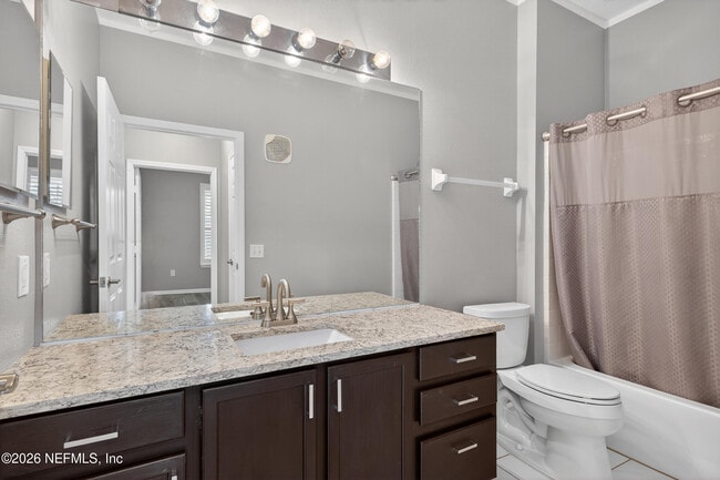 Building Photo - 10550 Baymeadows Rd