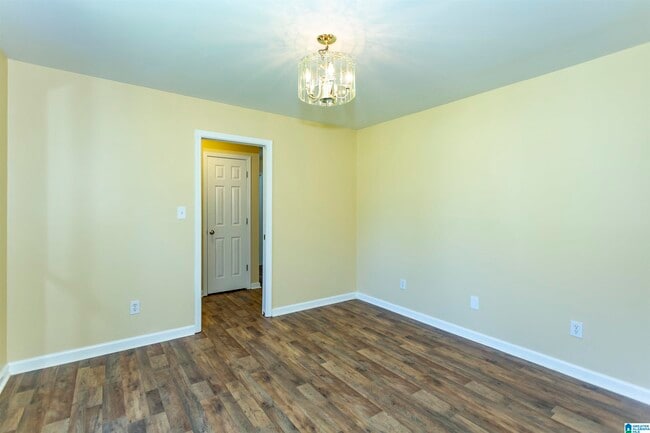 Building Photo - 713 Jason Cir