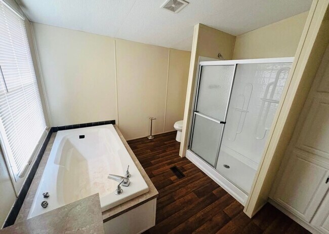 Building Photo - 3br 2ba on 1.5 acres in Blanchard!!