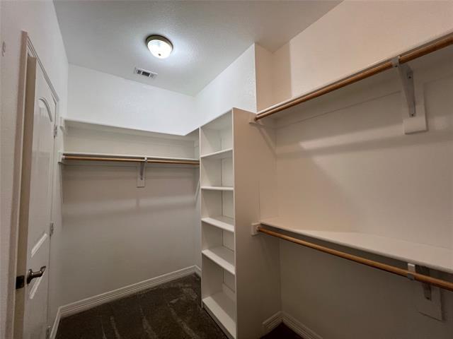 Building Photo - 148 Frank St