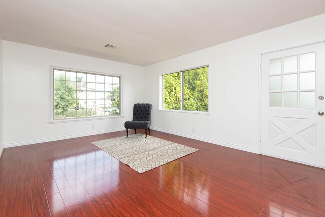 Living Room - 11648 Chandler Blvd