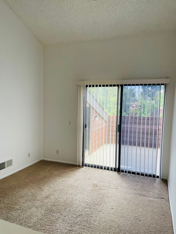 Building Photo - 2782 Pine Creek Cir