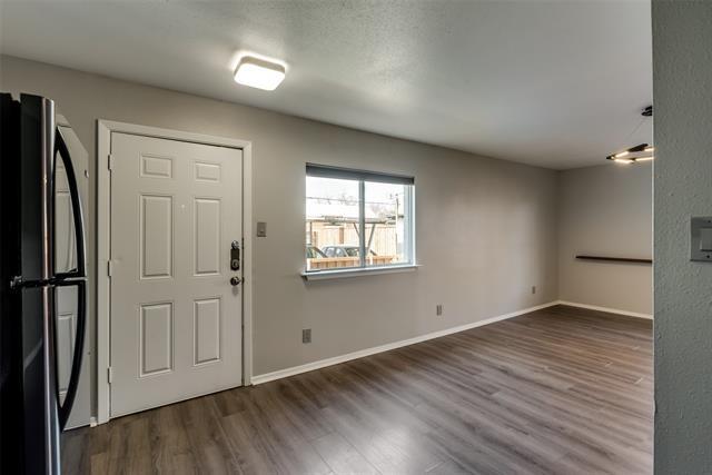 Building Photo - 4817 Reiger Ave