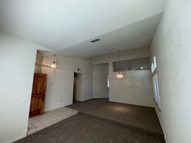 Building Photo - Rocklin four bedroom. single level home