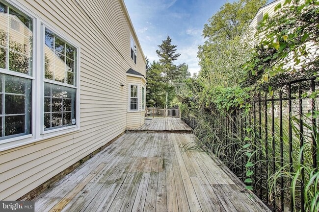 Building Photo - 10323 Snowpine Way