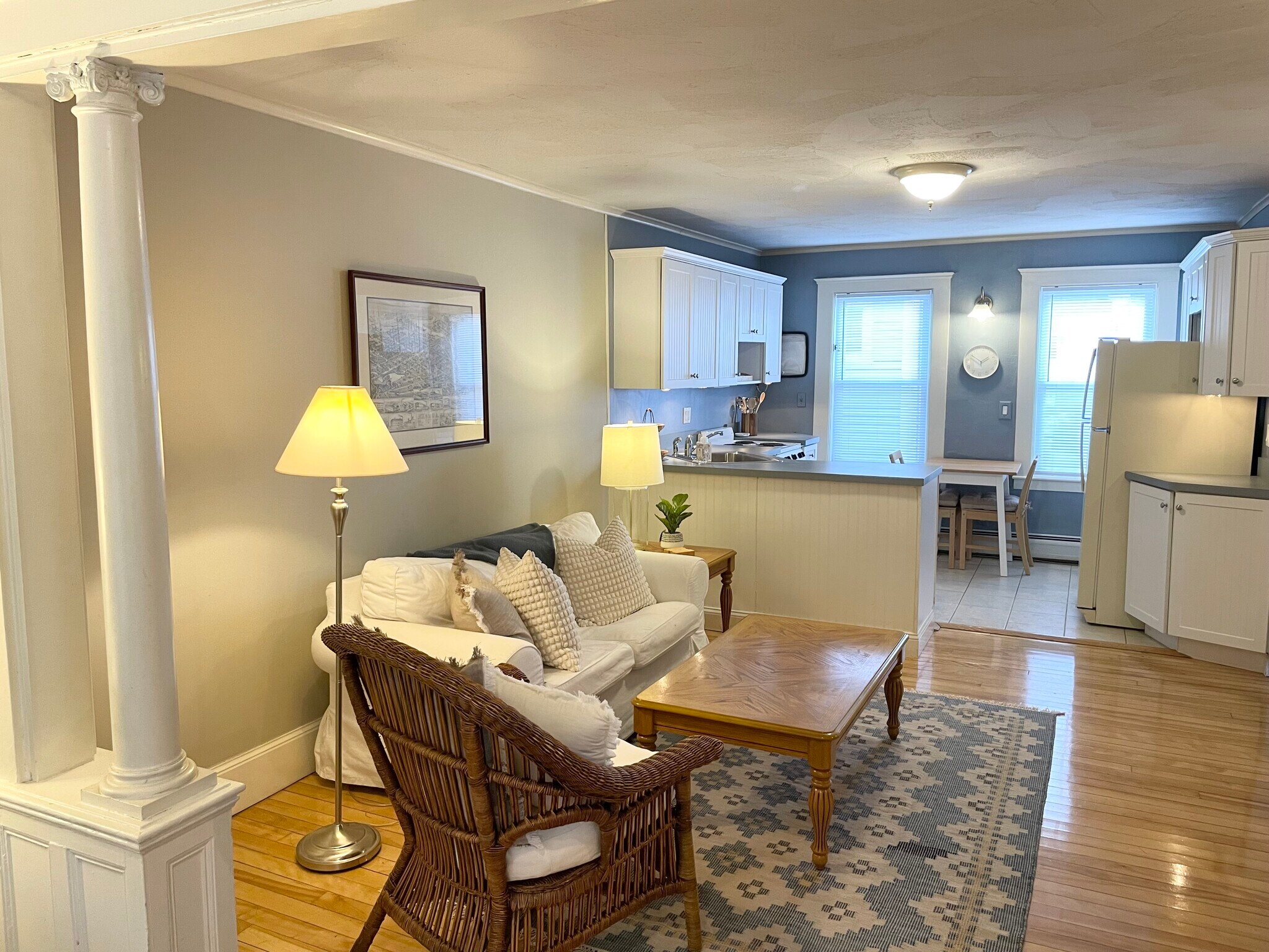 Building Photo - 4 Belmont St