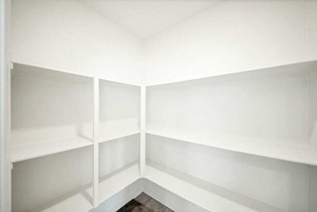 Building Photo - 41207 Alegria Ln