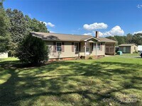 Building Photo - 147 Sinclair Rd