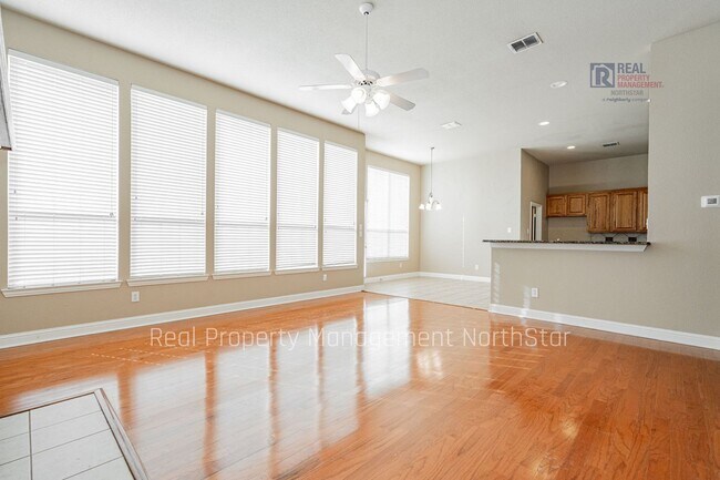 Building Photo - Lake Views, Space & Lifestyle – Ask about our move in specials!
