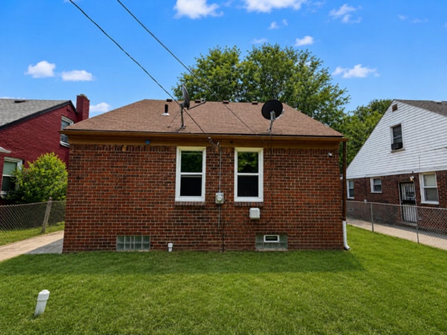 Building Photo - Section 8 Ready Completely Renovated 3-Bedroom Home for Lease - Call (313)429-3244