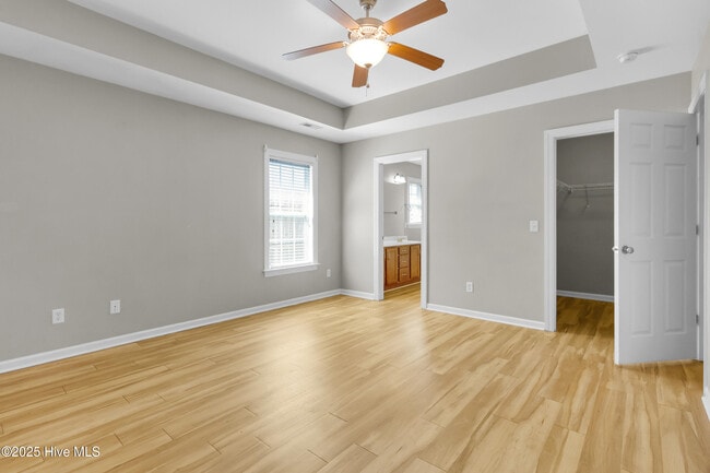 Building Photo - 124 Crooked Run Dr