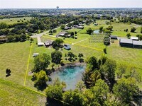 Building Photo - 90 Orchard Ln