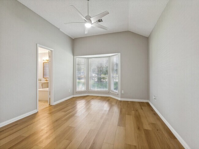 Building Photo - 8028 Alderwood Pl