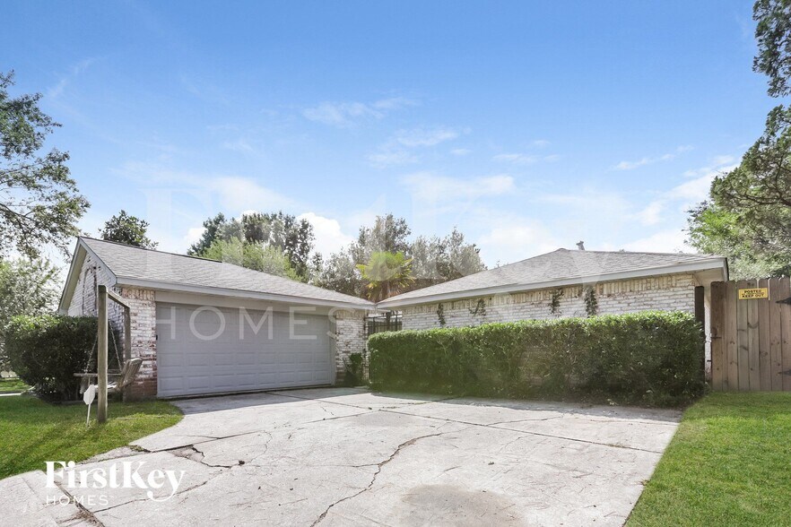 Building Photo - 22403 Ivygate Dr