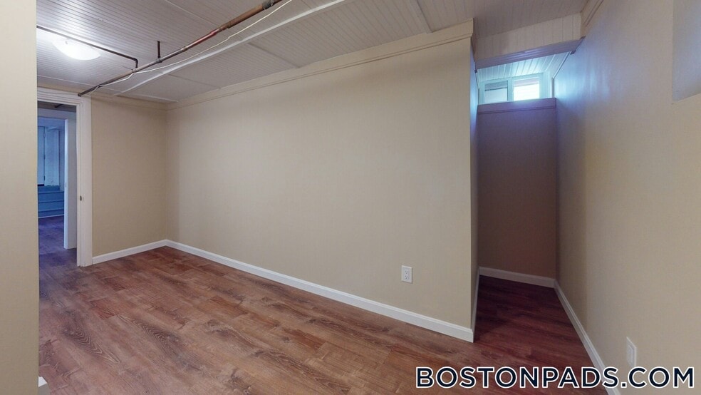 Building Photo - 310 Lowell St