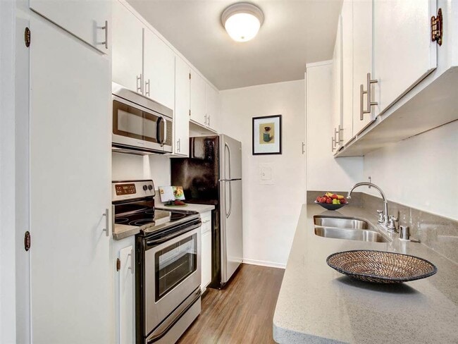 Building Photo - Brockton Avenue Apartments