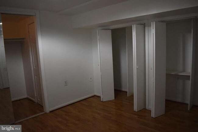 Building Photo - 6308 Joslyn Pl