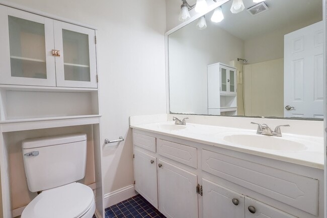 Building Photo - 3 BR 2 bath home in Troy