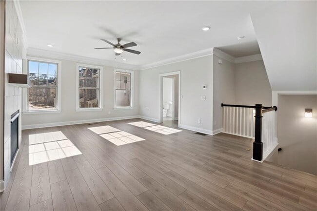 Building Photo - 1358 Live Oak Ln