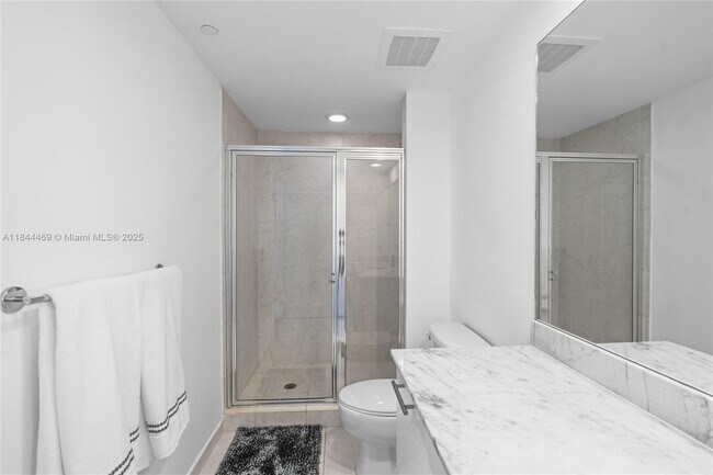 Building Photo - 951 Brickell Ave