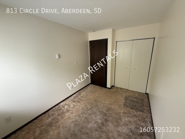 Building Photo - 1108 N 3rd St