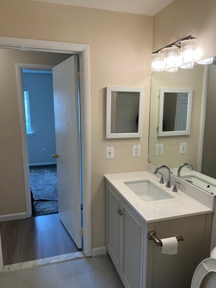 2nd Bathroom - 8308 Tamarron Dr