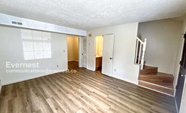 Building Photo - 5243 Donlyn Dr