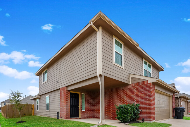 Building Photo - 24211 Paresi Ct
