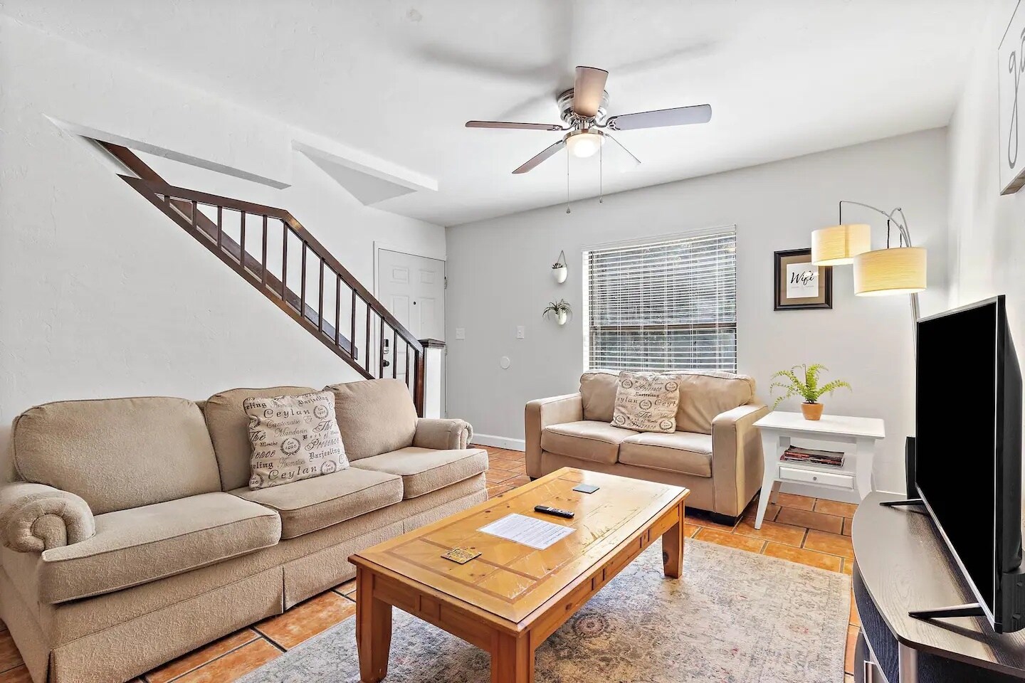 Building Photo - 2228 SW 39th Dr