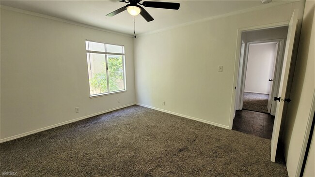 Building Photo - 2 br, 1 bath Condo - 1740 Laguna Street D