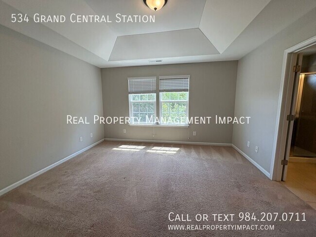 Building Photo - 534 Grand Central Sta