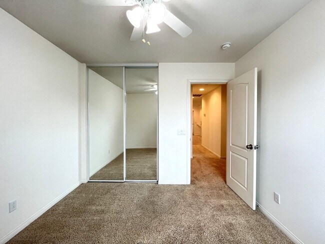 Building Photo - 14601 Serenade Dr