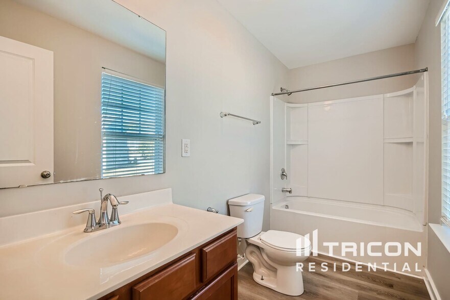 Building Photo - 12614 Ballyliffin Dr
