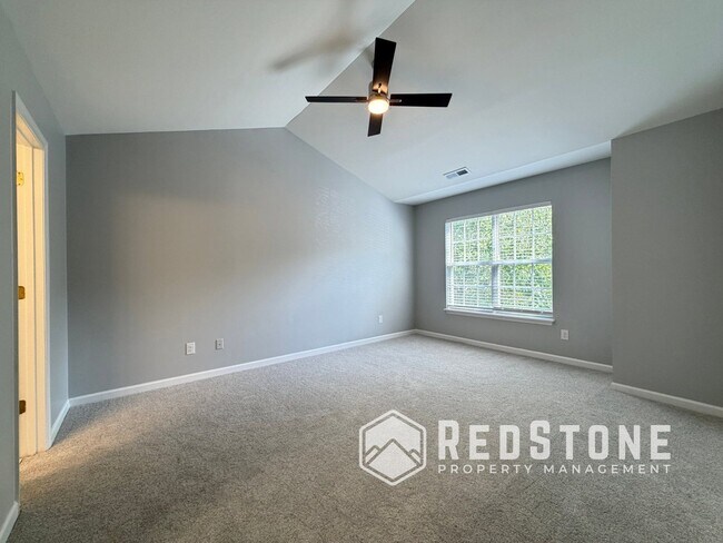 Building Photo - 6489 Bellcross Trl