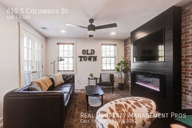 Building Photo - Stunning Corner Townhouse, Old Town Alexan...