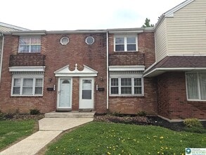 Building Photo - 1749 Schoenersville Rd