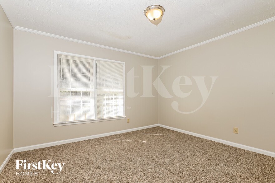 Building Photo - 200 Ridge Way