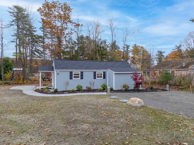 Building Photo - 601 Collettes Grove Rd