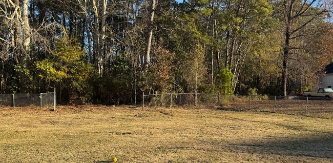 Building Photo - Cozy rural home