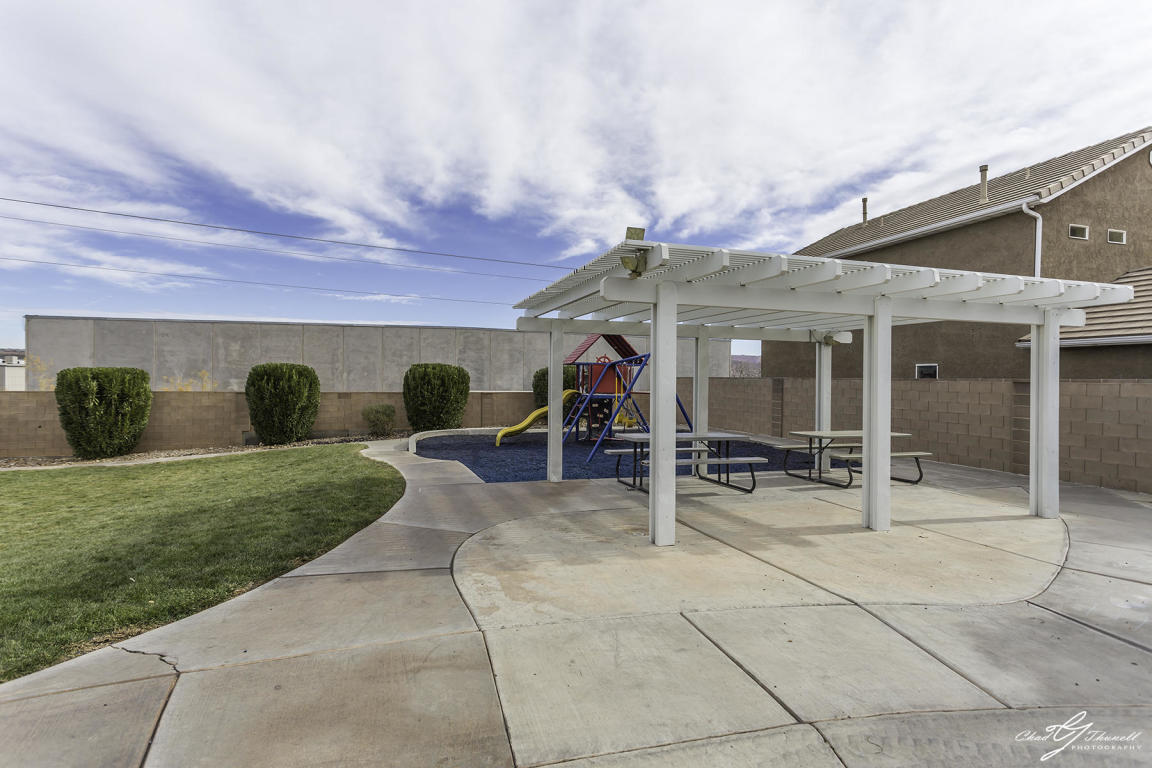 Building Photo - 2930 E 450 N