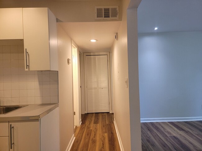 Building Photo - “From ‘just looking’ to ‘just moved in’ in...