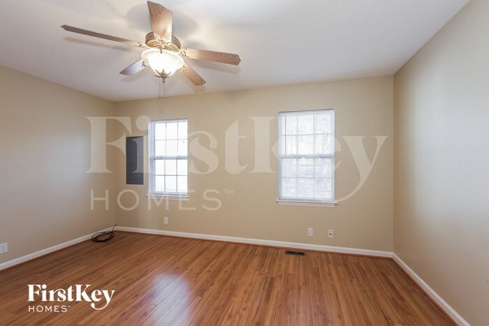 Building Photo - 7835 Katherine Dr